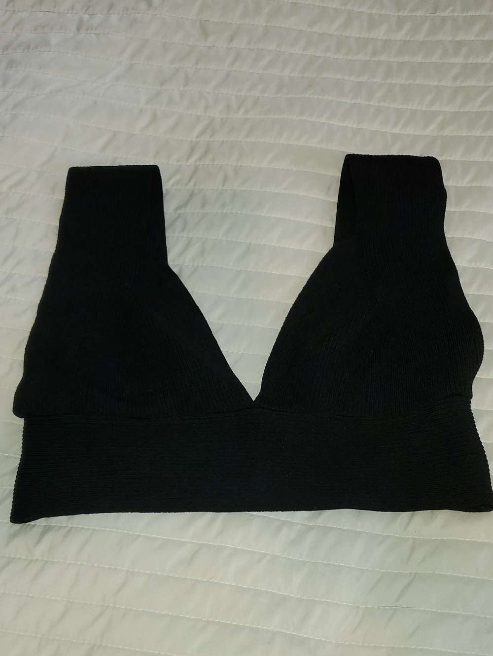 Ribbed V-Neck Bralette in Black